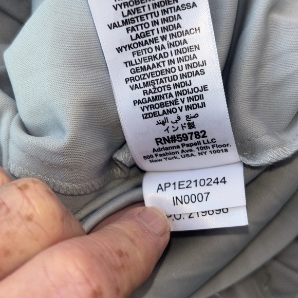 NWT Adrianna Papell Women's Beaded Off-The-Shoulder Dress Size 4 - Picture 8 of 9